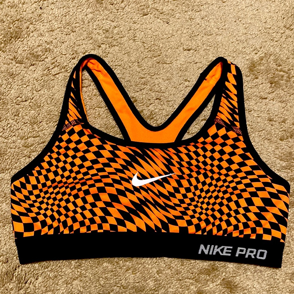 Nike Pro Swoosh sports top